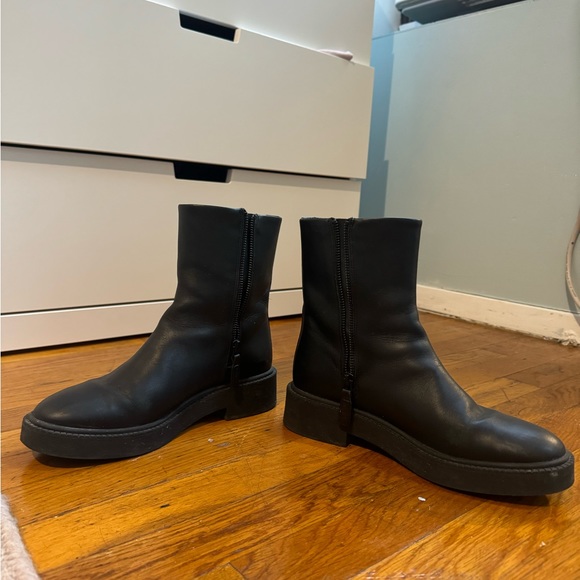 Size 8 Black Vince ‘Kady’ Lug Boots - Picture 5 of 6